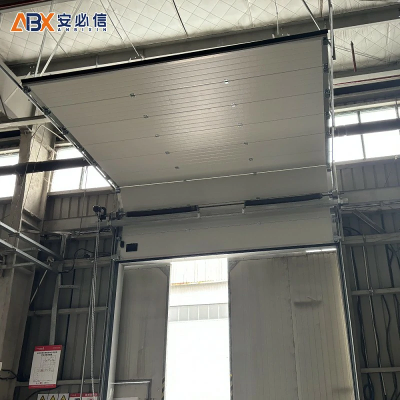 阿拉尔滑升门